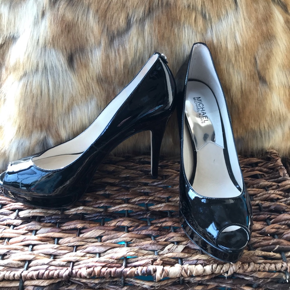 Black patent Michael Kors heels size 10